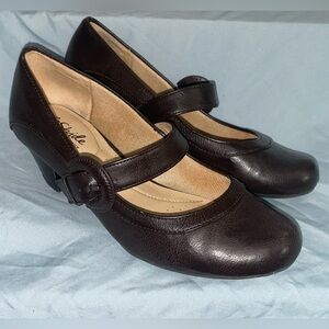 Life Stride Rozz - brown mary janes- size 6.5W
